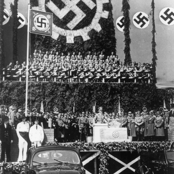 Hitlers tale ved åpningen av Volkswagen-fabrikken