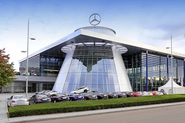 Mercedes-Benz kontor i Stuttgart