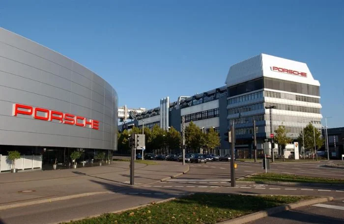 Porsches hovedkvarter i Zuffenhausen Tyskland
