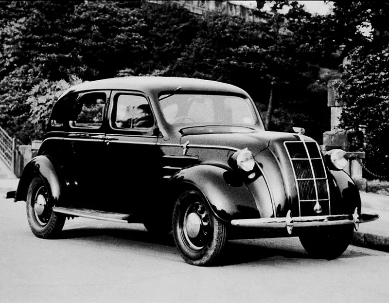 Første Toyota personbil modell AA 1936